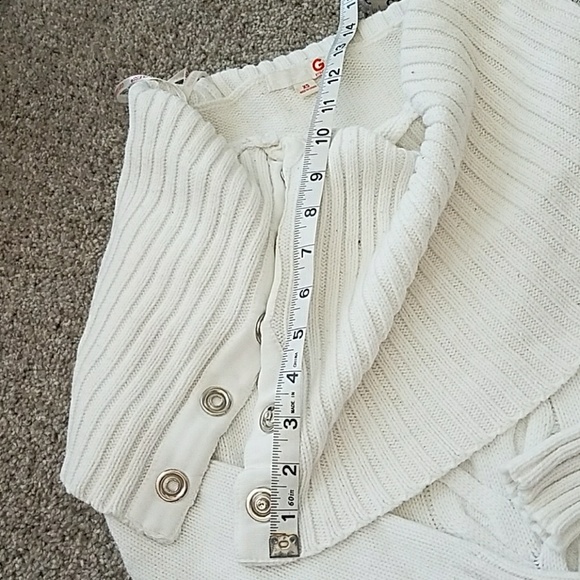 Guess white sweater xs - Picture 3 of 6